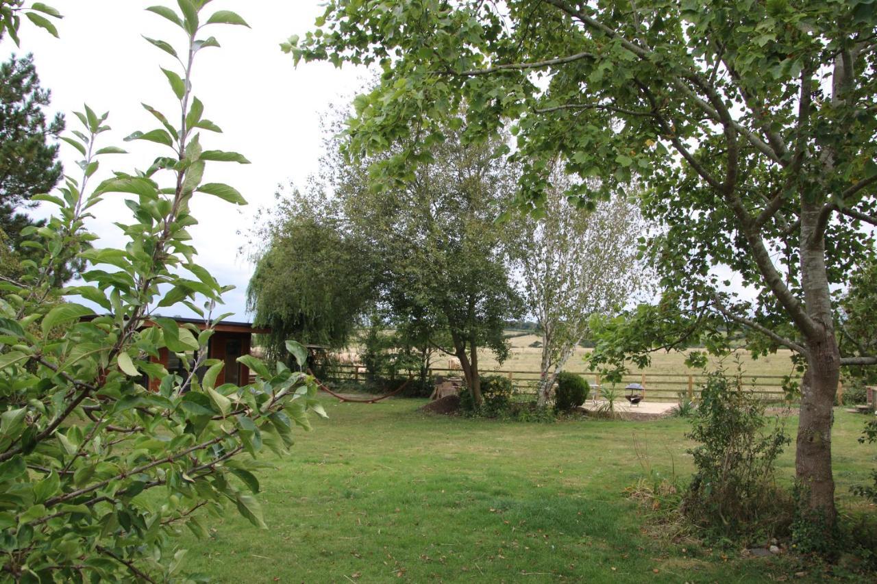 Winslow The Stables B&B @ Pear Tree Cottage מראה חיצוני תמונה